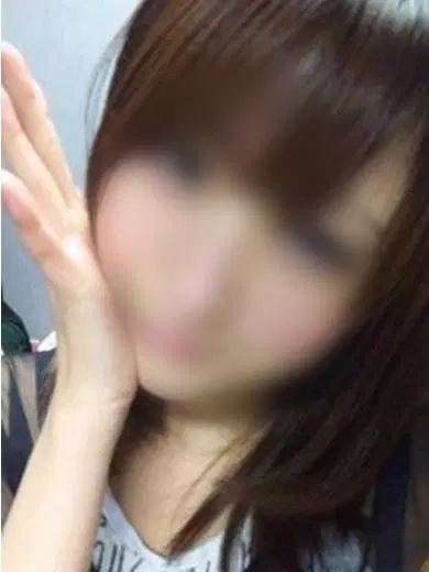 堤まりえ