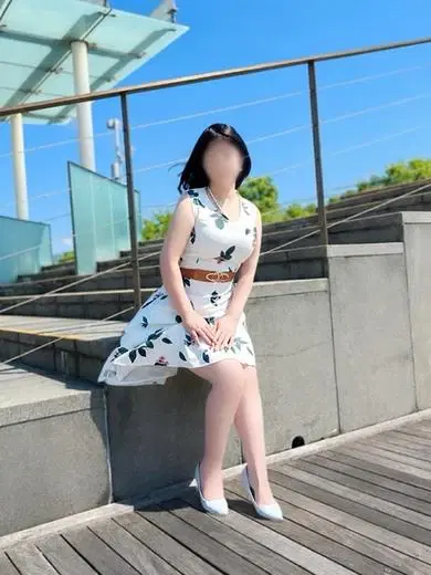 綾野りこ