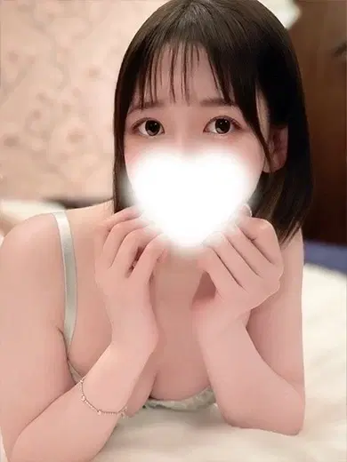 歌里ありさ