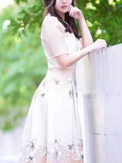 綺乃芙美香