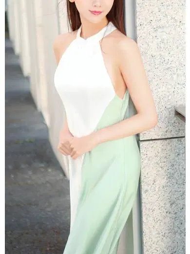 新美小百合