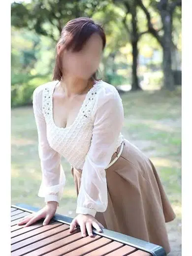 みい