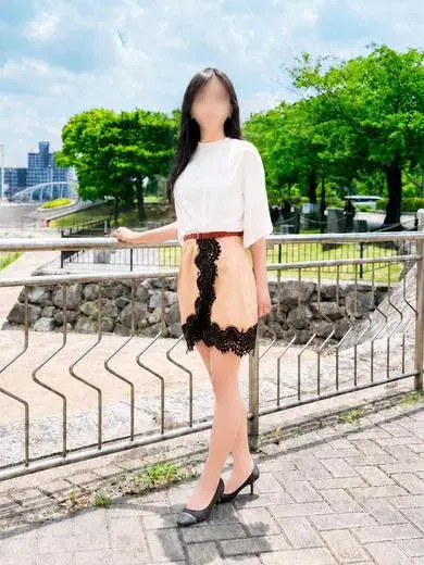 小沢まき