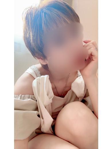 あやな
