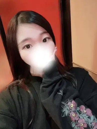 ゆりな
