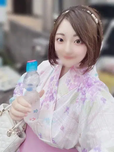 小堺みなみ