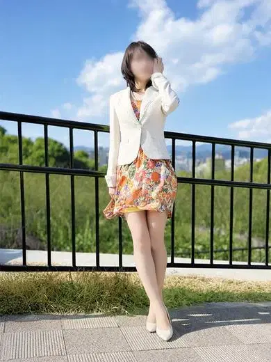 月島しおり