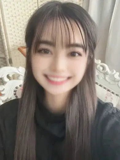 芹沢とあ