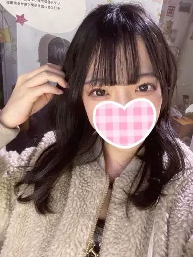 星乃るみな