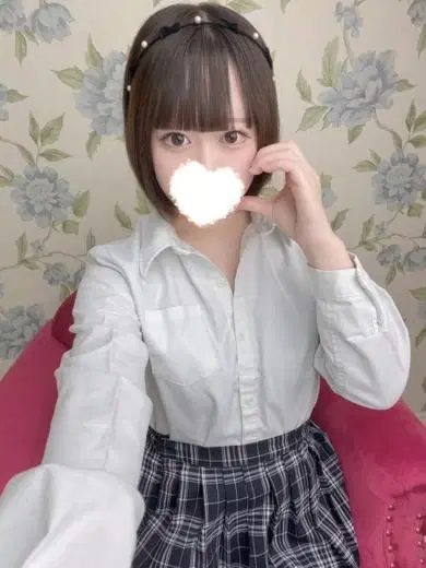 七葵紗ゆな