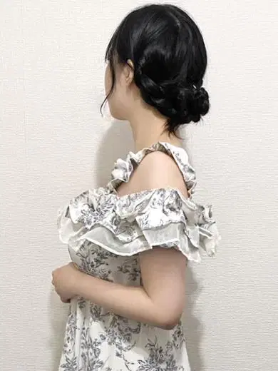 鳴海なるみ