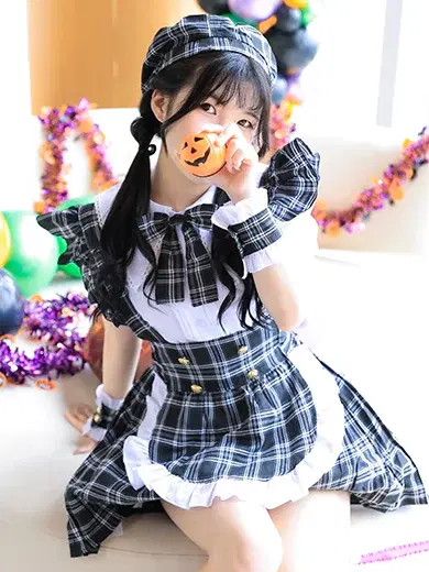 めい