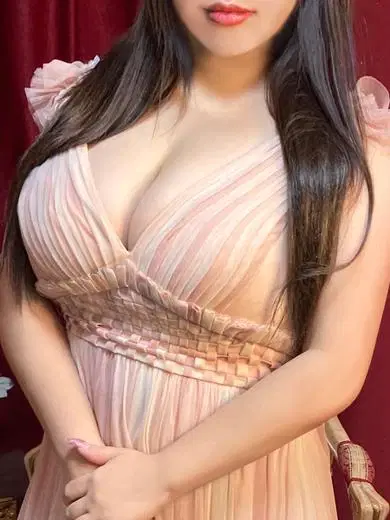 伊野尾ゆずは