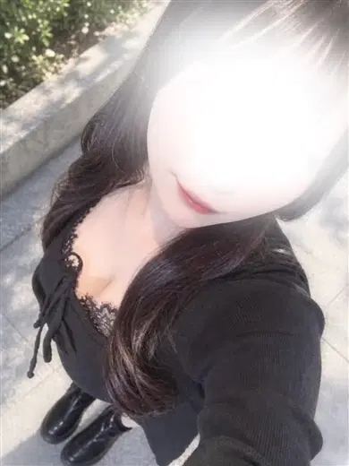 水瀬いおり