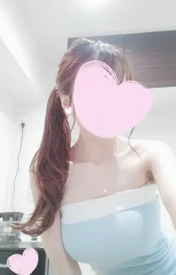 悠亜