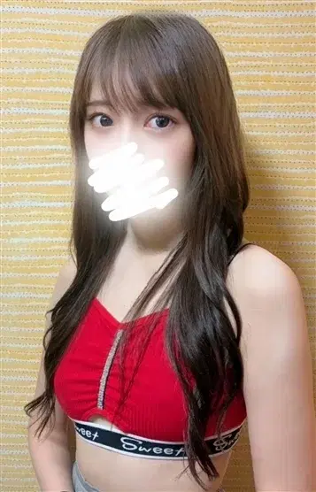 茜