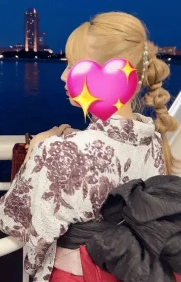 お茶の水るい