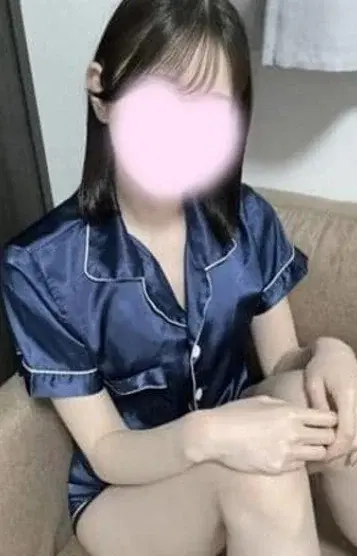 卯月ひな