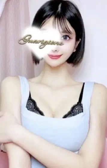 山田なぎさ