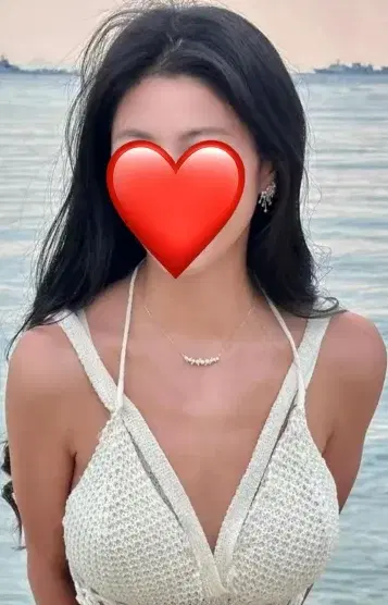 瞳