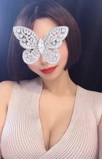 乙葉なな