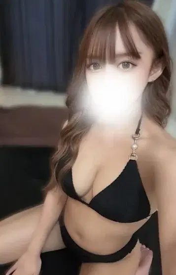 雨音れいか