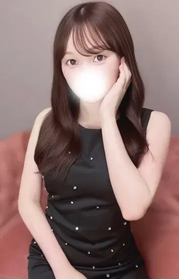 楪すみれ