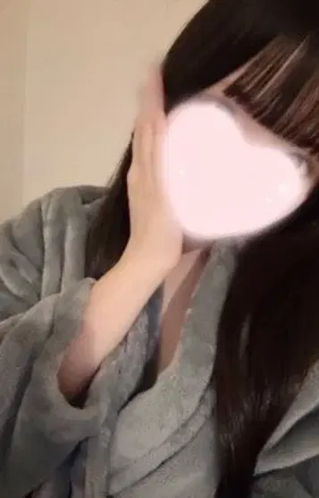 影山れい