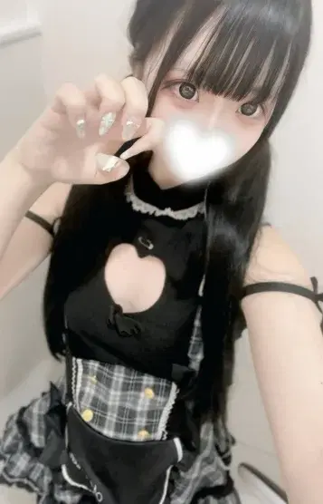 小倉ももか
