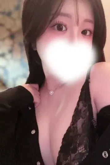 凪りおな