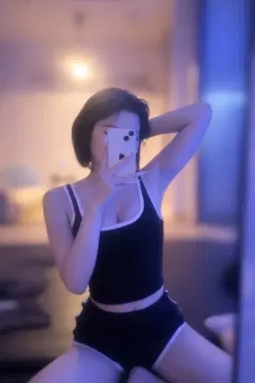 愛沢みな