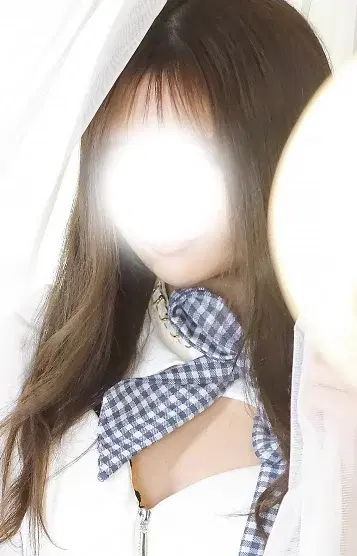 藤咲りあ