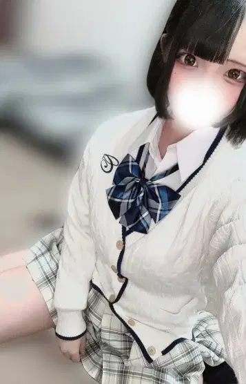 渚沢れいな
