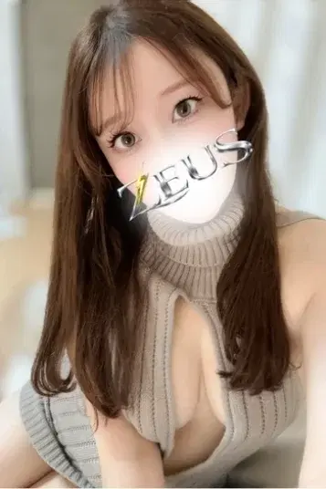 柊まなか