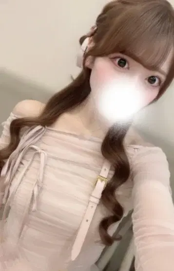 若槻あいり