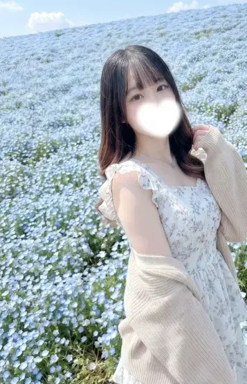 八重咲らい