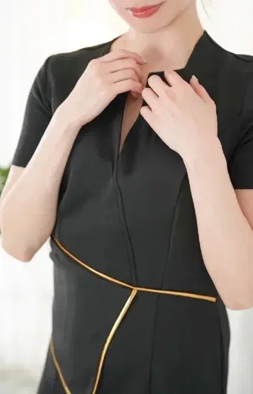 湊咲紗夏