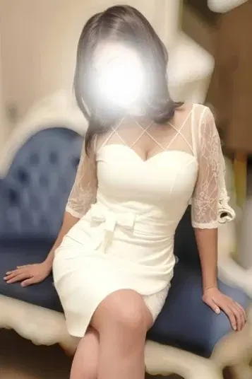丸ノ内まゆ