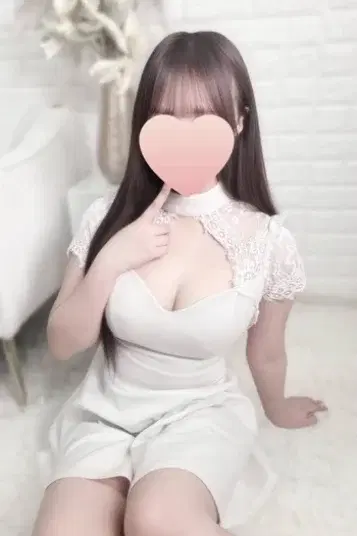 咲月ひな