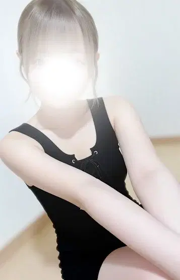 板倉ひな