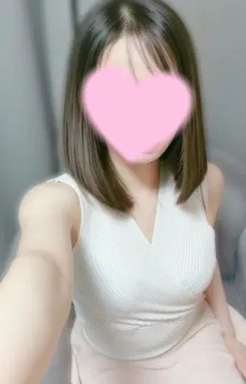 綾乃りな