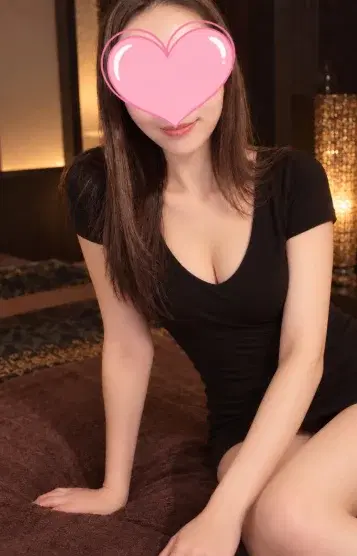 冬月なぎさ