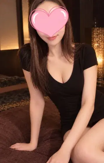 冬月なぎさ