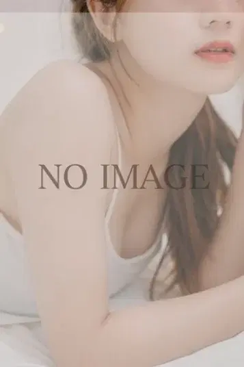 芹沢りこ